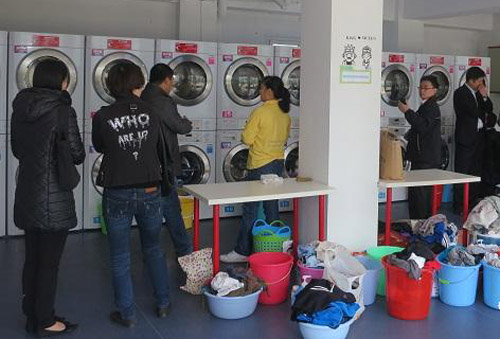 街頭投（tóu）幣式工業洗衣（yī）機（jī）將會成為一種時尚洗衣（yī）方式