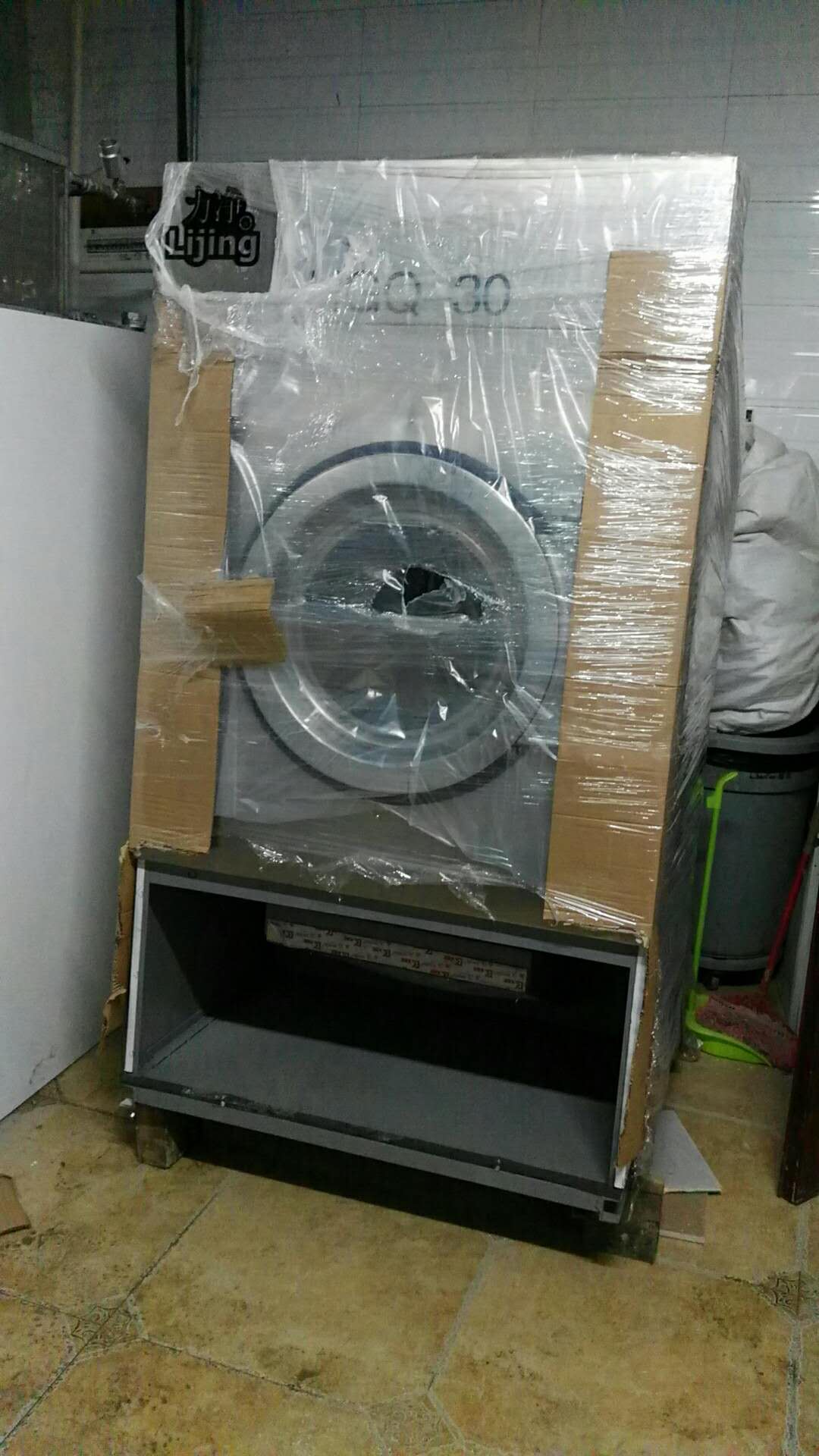 六盤水喜來登酒店洗衣房設備安（ān）裝順利（lì）進行中（zhōng）