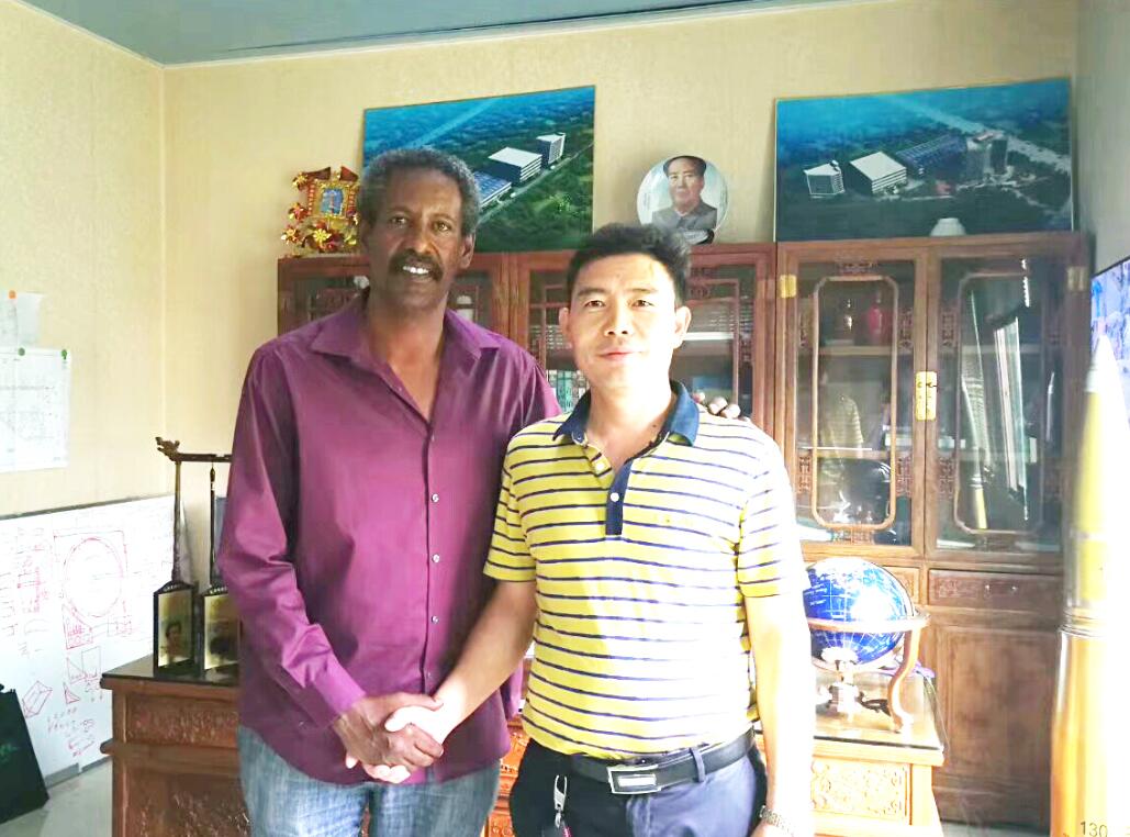 埃塞俄比亞客戶（hù）選中國（guó）工業洗（xǐ）衣機經營美國式洗衣房