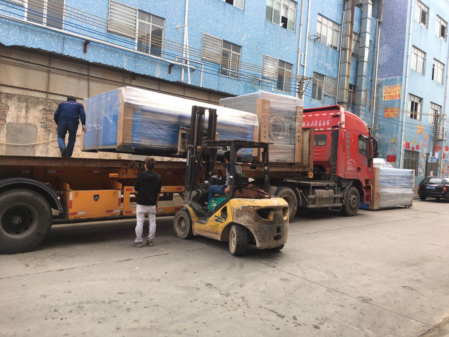 20公斤工業洗衣機發貨江陰（yīn）天（tiān）江藥業有限公司