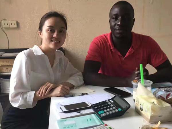 肯尼（ní）亞經（jīng）客戶洽談簽約