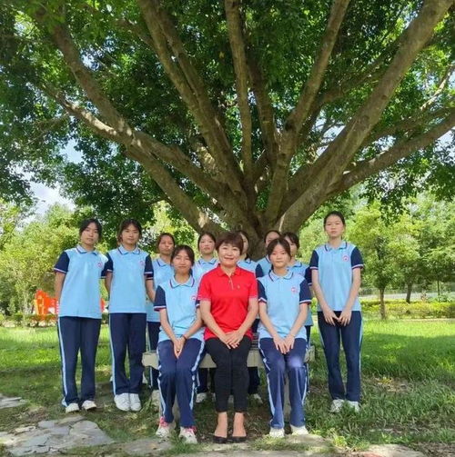 致敬 她带着4岁女儿到河源支教,期满后选择留下继续任教