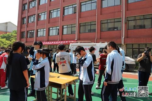 科普进校园点燃科技梦 科普大篷车开进九江金安高级中学 九江石化中学 校园